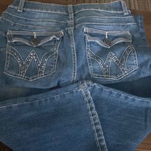 Wrangler 9/10x36 jeans.